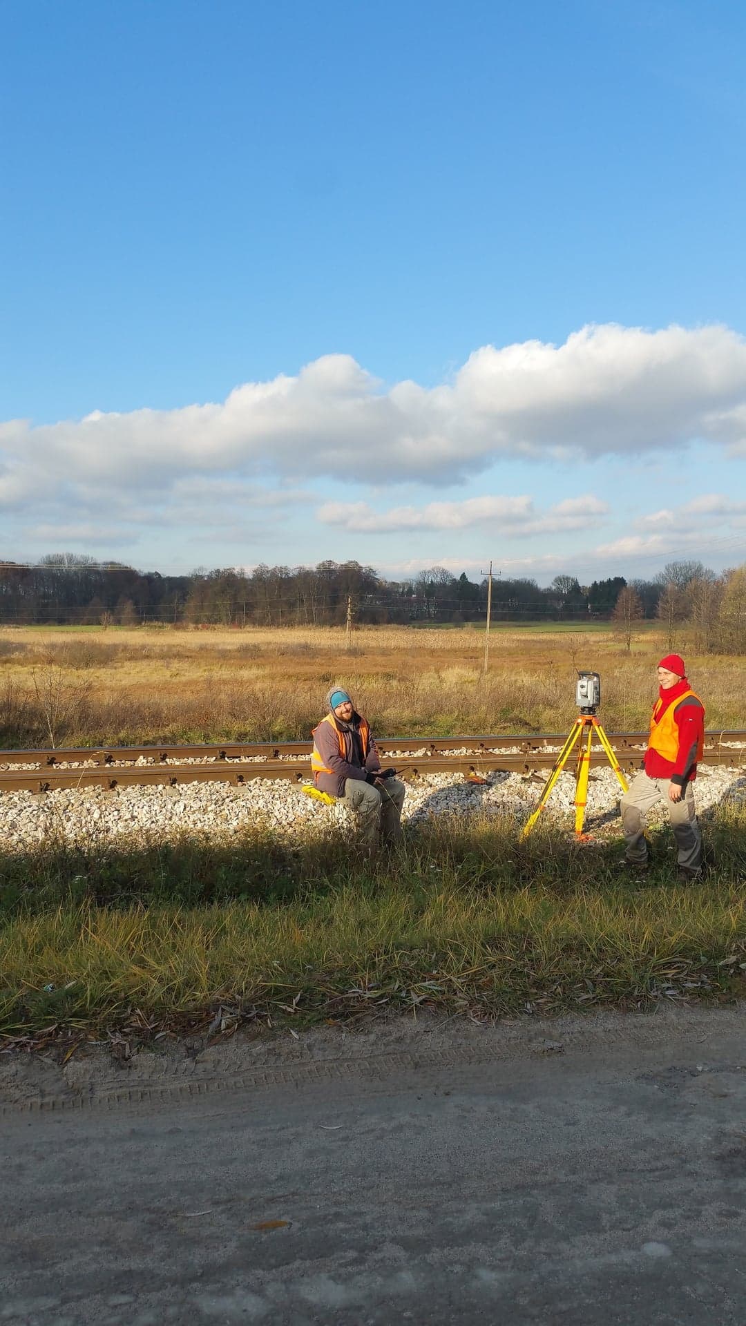 Linie kolejowe nr 66 i 69